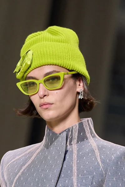 Look 9